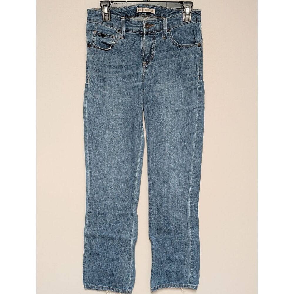 Lee Straight Leg Women's Jeans in Medium Blue Wash